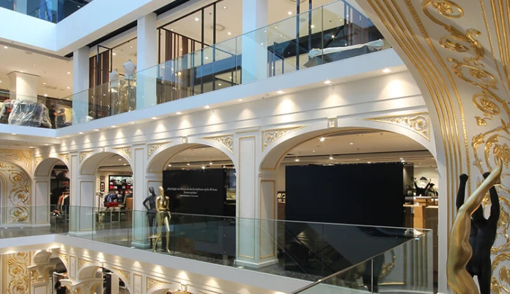 fashion department store - Redesign and new conception - expansion of retail floor space - Kastner & Öhler Graz - view into atrium - gold stucco - elegant details