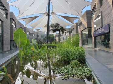 Neubau Mondeal Retail Park Ahmedabad  Businesspark Einzelhandelsgeschäft Dienstleistung Gastronomie Fassade